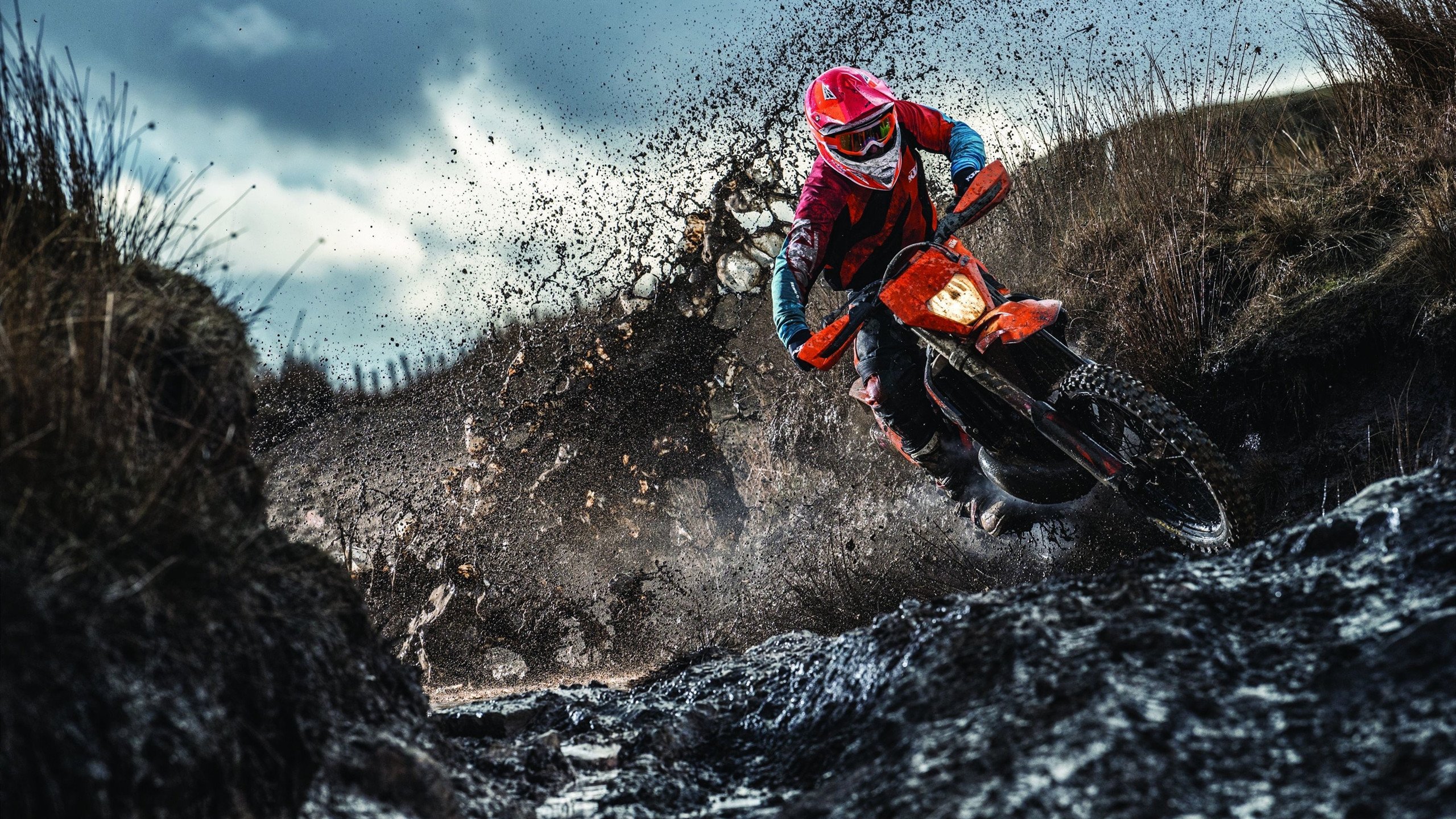 篮球公益慈善赛点燃城市激情，推动青少年体育发展，篮球公益活动宣传